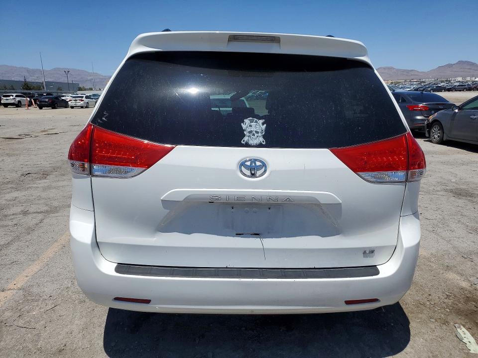 Photo 6 from auction – 2011 TOYOTA SIENNA with VIN 5TDKK3DC1BS154578
