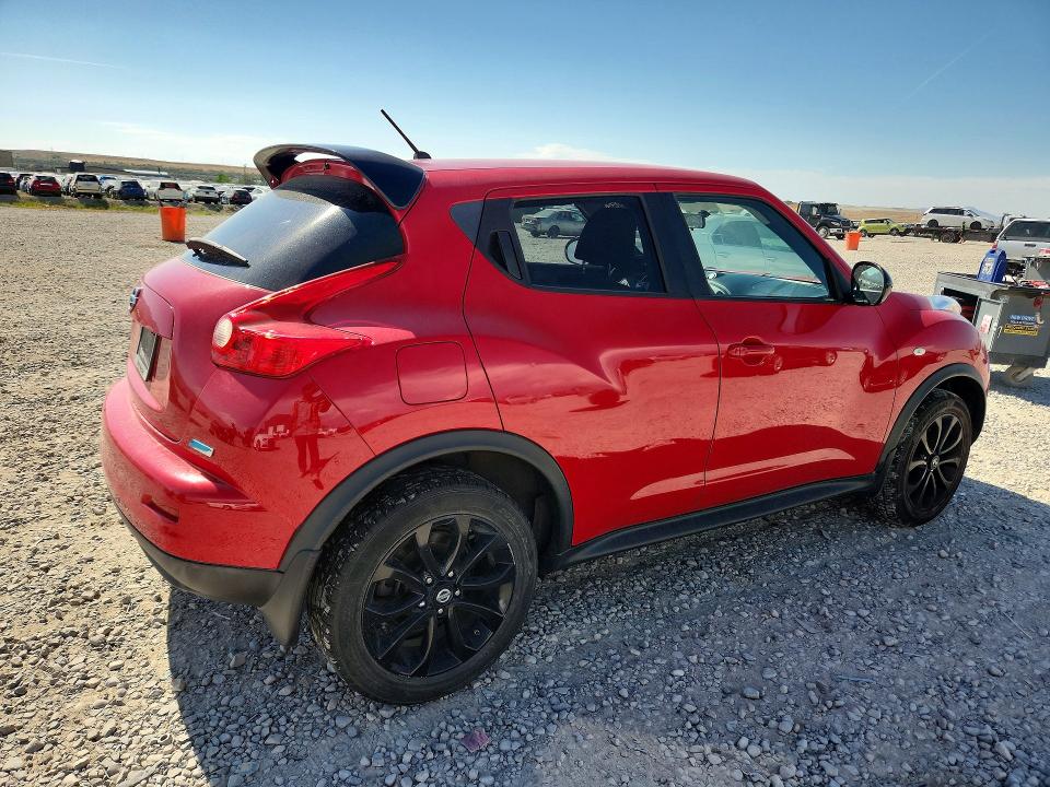 Photo 3 from auction – 2014 NISSAN JUKE with VIN JN8AF5MR4ET454352
