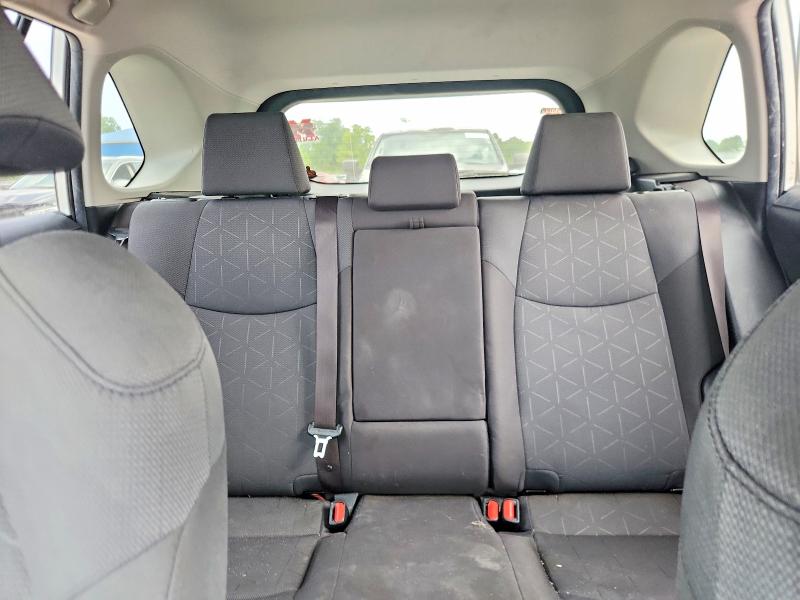 Photo 10 from auction – 2019 TOYOTA RAV4 with VIN JTMW1RFV5KD006886