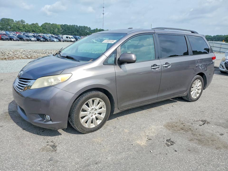 TOYOTA SIENNA 2012 with VIN 5TDYK3DC7CS259265 - Photo from auction
