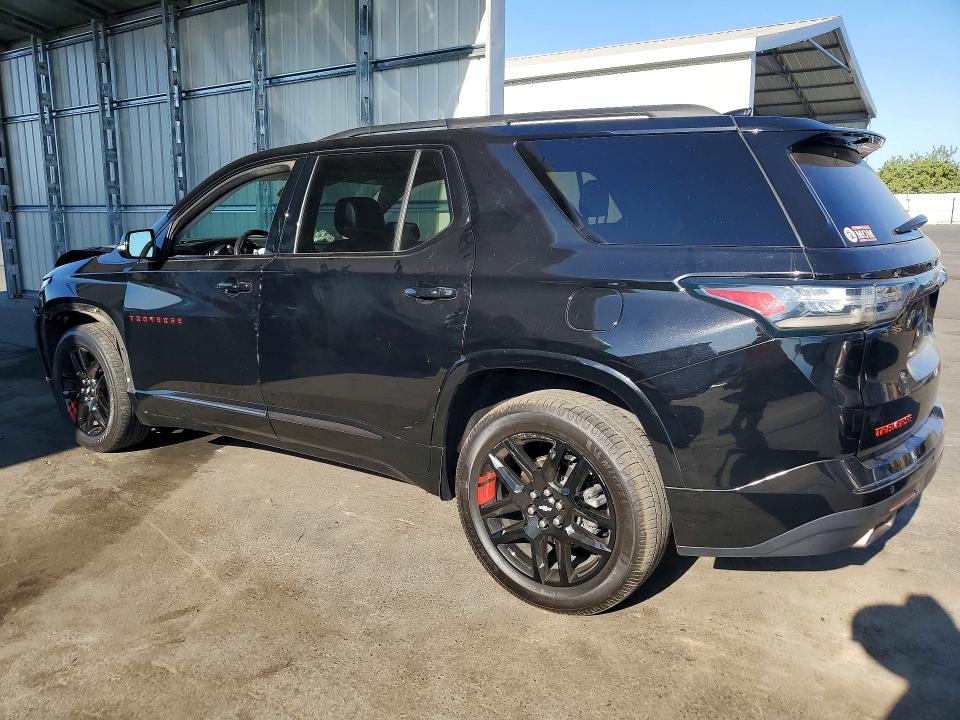 Photo 2 from auction – 2018 CHEVROLET TRAVERSE with VIN 1GNERKKW2JJ257074