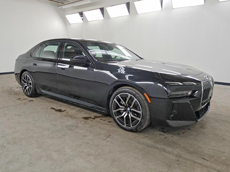 Photo 4 from auction – 2026 BMW 740 with VIN WBA33EH08TCX65303