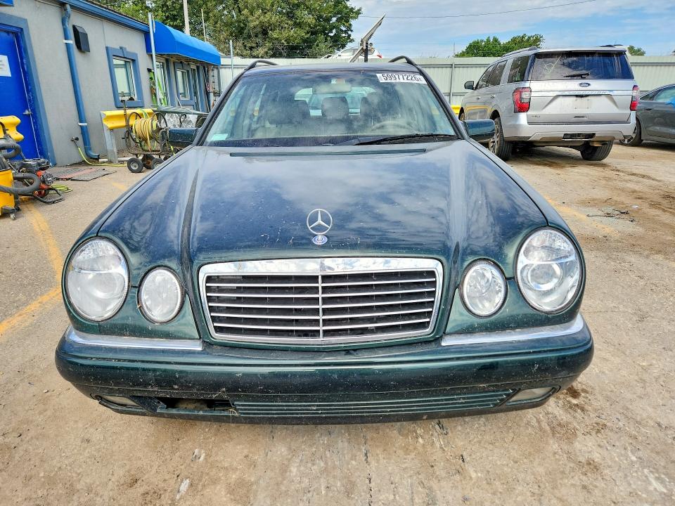 Photo 5 from auction – 1998 MERCEDES-BENZ E with VIN WDBJH82F7WX005501