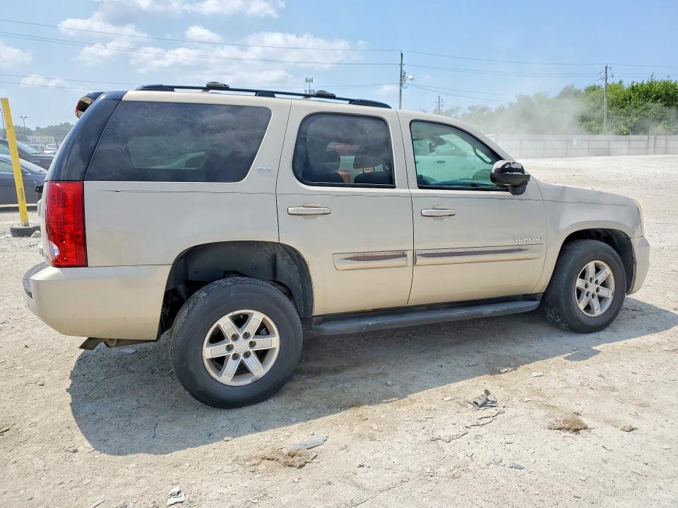 Photo 3 from auction – 2007 GMC YUKON with VIN 1GKFK13077J389055
