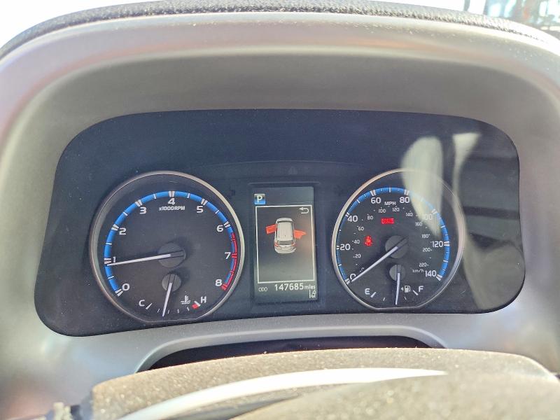 Photo 9 from auction – 2017 TOYOTA RAV4 with VIN 2T3WFREV1HW320923