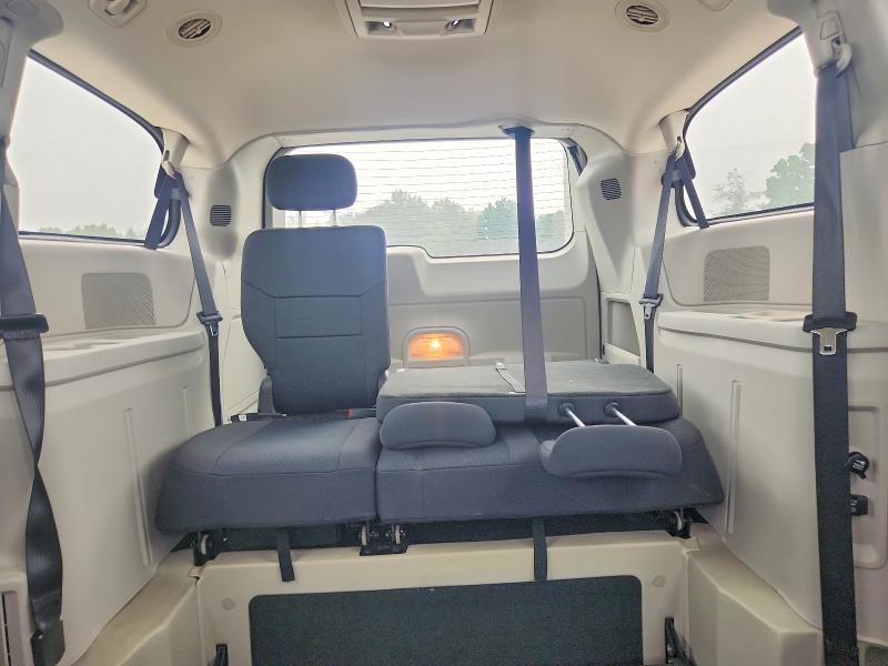 Photo 10 from auction – 2010 DODGE GRAND CARAVAN with VIN 2D4RN5D14AR129751