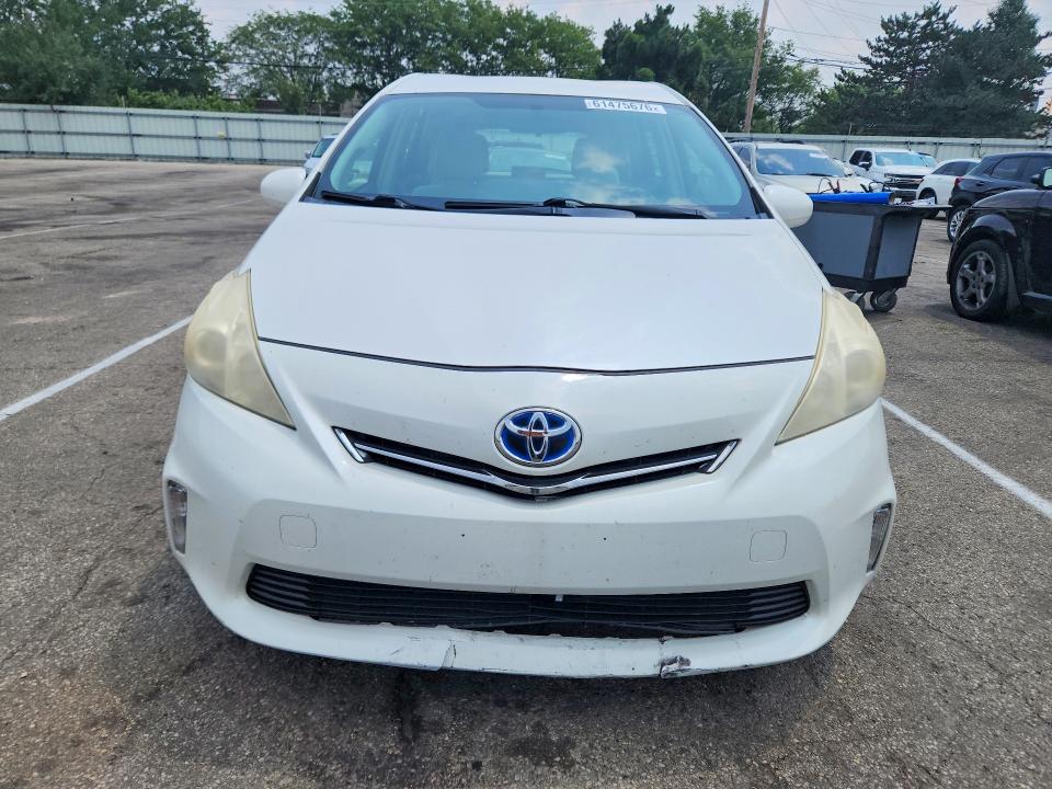 Photo 5 from auction – 2012 TOYOTA PRIUS V with VIN JTDZN3EU4C3111157