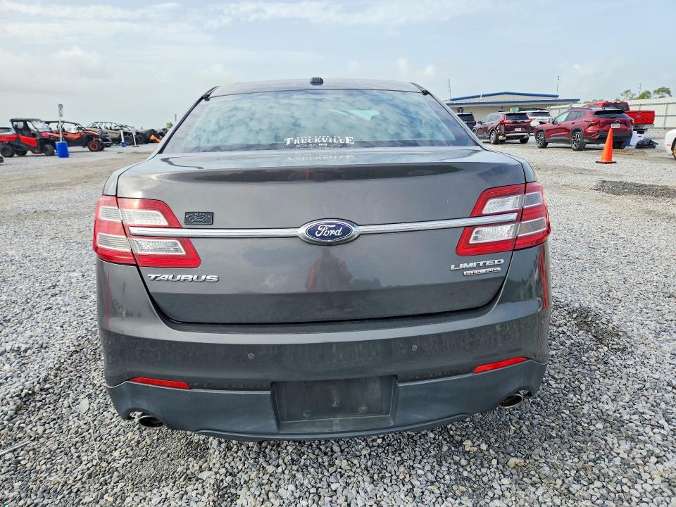 Photo 6 from auction – 2017 FORD TAURUS with VIN 1FAHP2F82HG102304