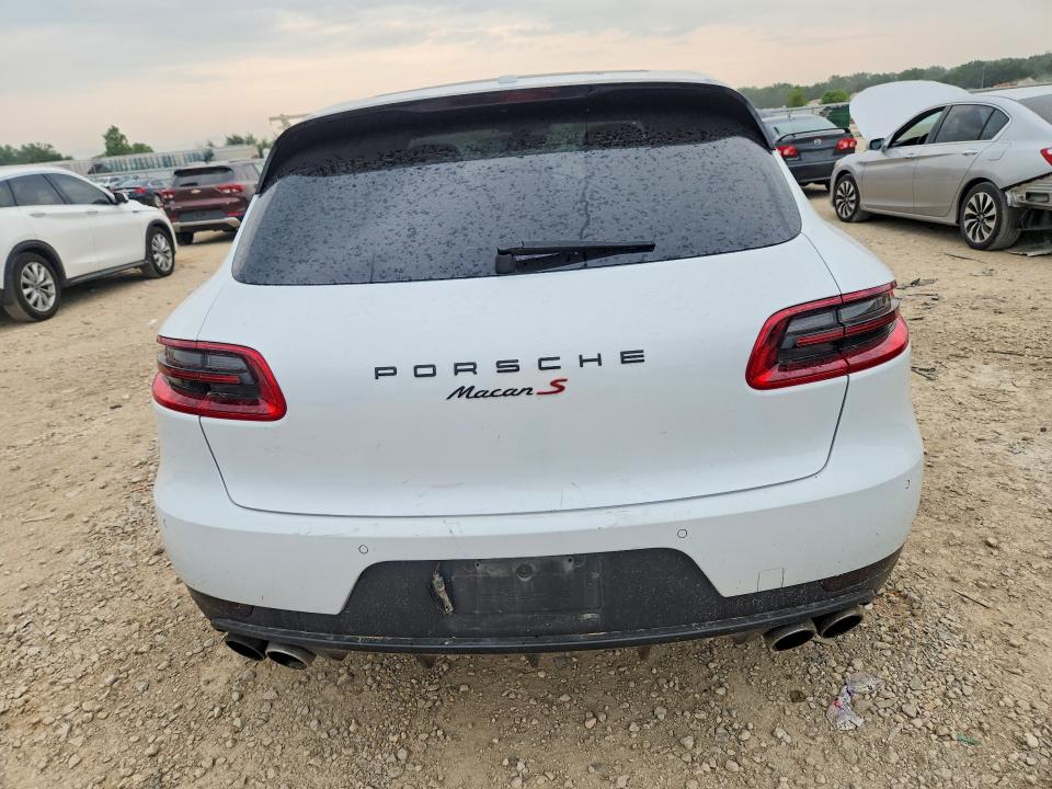 Photo 6 from auction – 2016 PORSCHE MACAN with VIN WP1AB2A50GLB40643