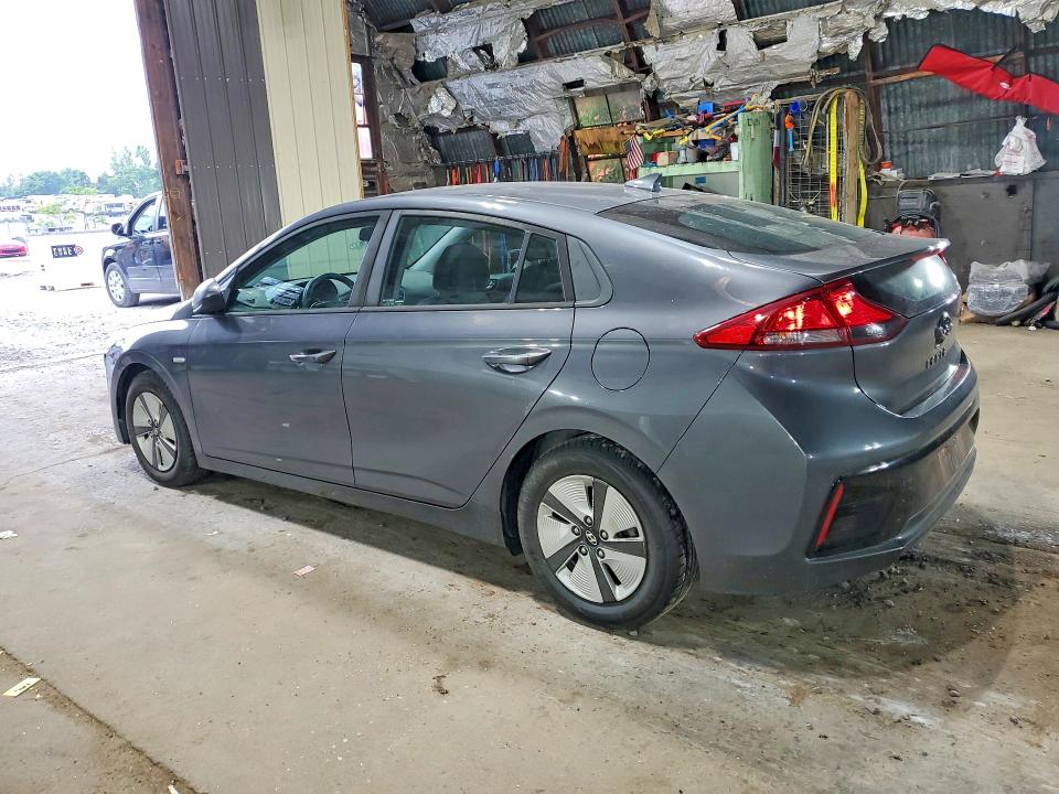 Photo 2 from auction – 2018 HYUNDAI IONIQ with VIN KMHC65LCXJU077902