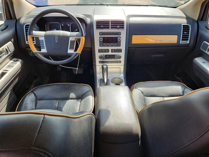 Photo 8 from auction – 2010 LINCOLN MKX with VIN 2LMDJ8JC0ABJ27126