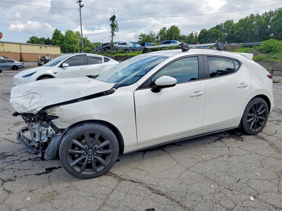 MAZDA 3 2020 with VIN JM1BPBMMXL1159362 - Photo from auction