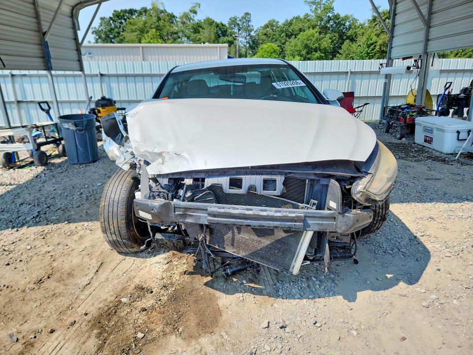 Photo 5 from auction – 2018 HYUNDAI SONATA with VIN 5NPE34AF3JH611717