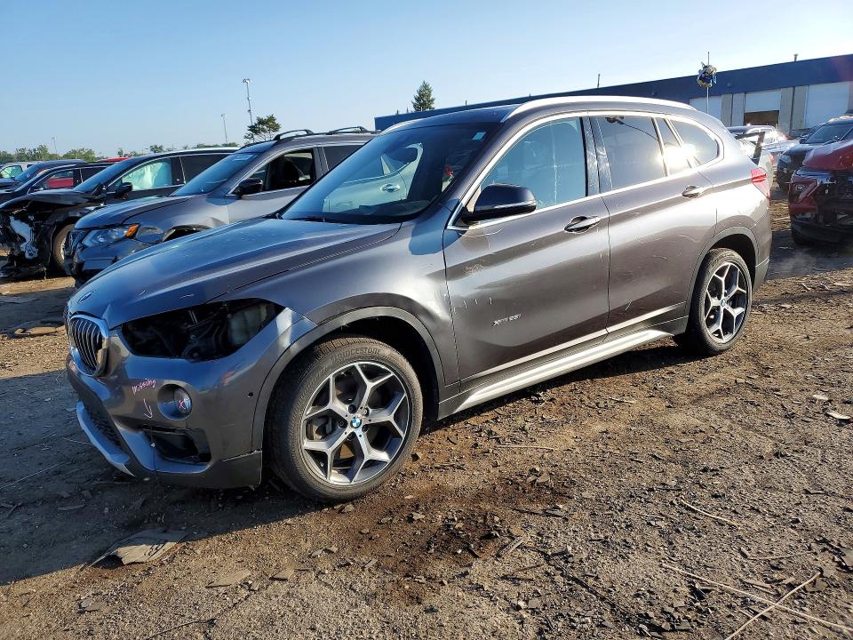 صورة رقم 1 من المزاد - 2017 BMW X1 مع VIN WBXHT3Z3XH4A65618