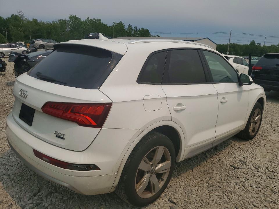 Foto 3 de la subasta – 2018 AUDI Q5 con VIN WA1ANAFY7J2018522
