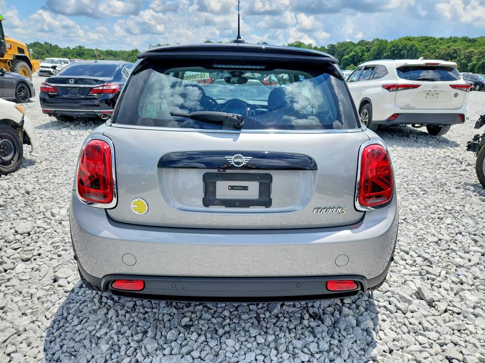 Photo 6 from auction – 2024 MINI COOPER with VIN WMW13DJ0XR2V19217