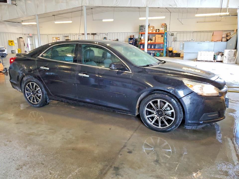 Foto 4 de la subasta – 2015 CHEVROLET MALIBU con VIN 1G11C5SL2FF135768