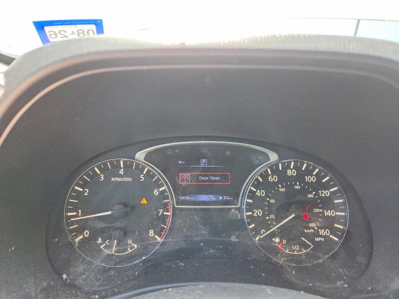 Photo 9 from auction – 2017 NISSAN PATHFINDER with VIN 5N1DR2MN1HC629345