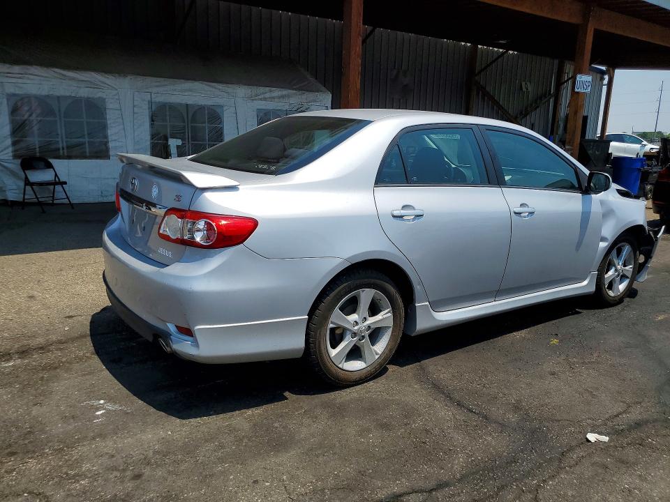 Photo 3 from auction – 2012 TOYOTA COROLLA with VIN 2T1BU4EE7CC785717