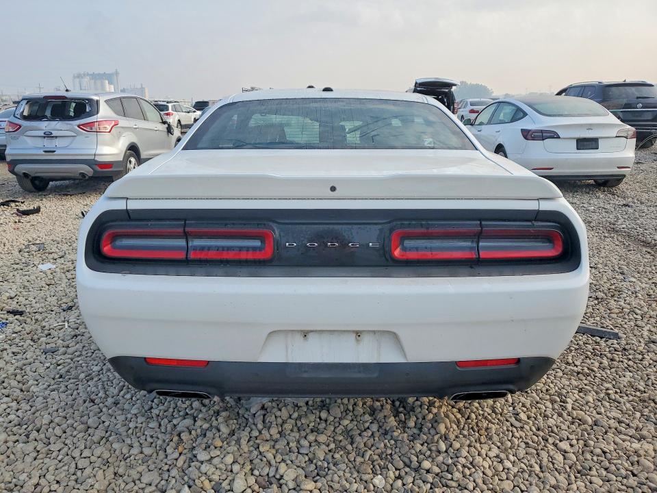 Photo 6 from auction – 2019 DODGE CHALLENGER with VIN 2C3CDZBT0KH705137