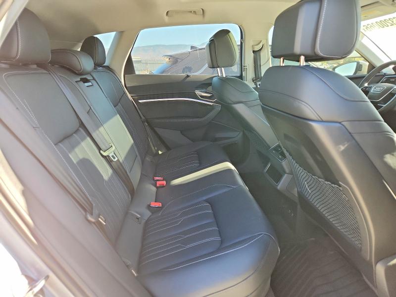 Photo 11 from auction – 2021 AUDI E-TRON with VIN WA1VABGEXMB010720
