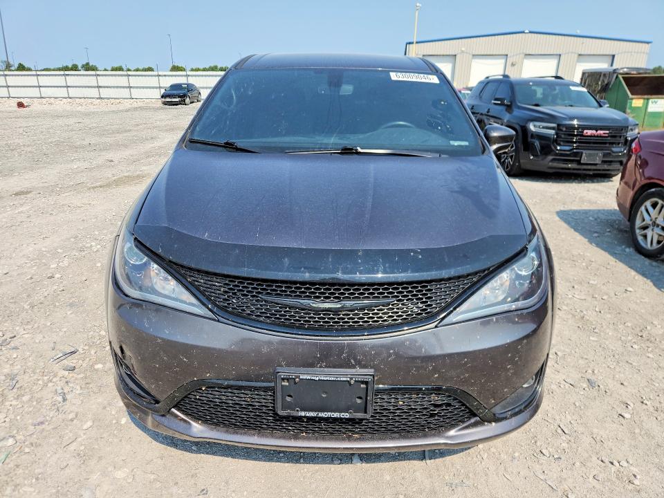 Снимка 5 от търг – 2020 CHRYSLER PACIFICA с VIN 2C4RC1FG7LR149458