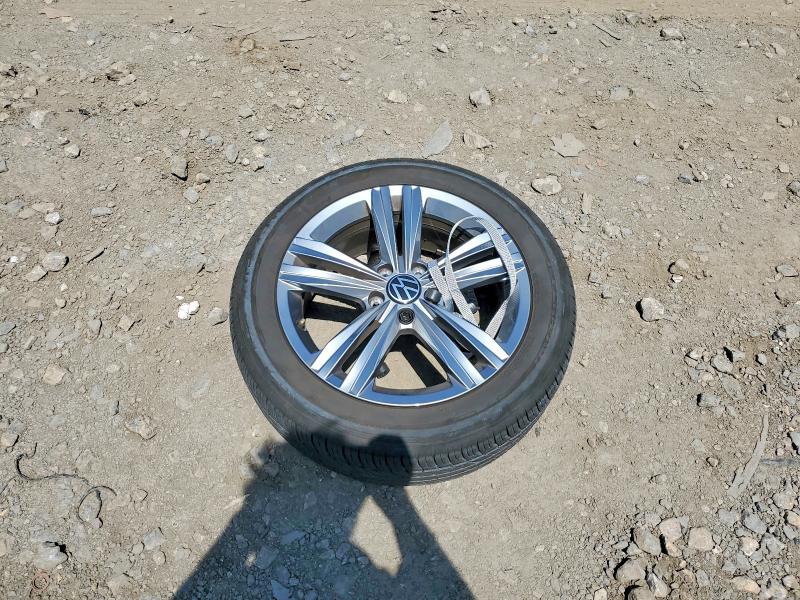 Photo 12 from auction – 2024 VOLKSWAGEN JETTA with VIN 3VW7M7BU6RM077068