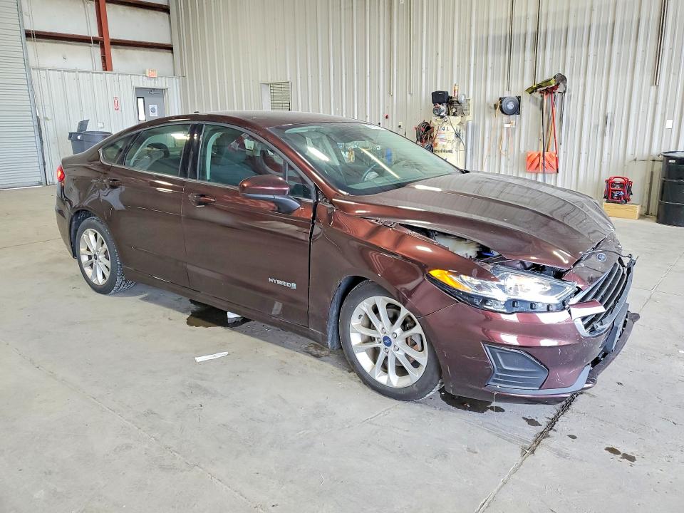 Photo 4 from auction – 2019 FORD FUSION with VIN 3FA6P0LU3KR157809