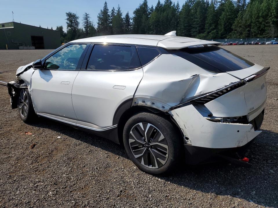 Photo 2 from auction – 2024 KIA EV6 with VIN KNDC34LB9R5622458