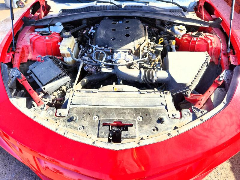 Photo 11 from auction – 2018 CHEVROLET CAMARO with VIN 1G1FB1RS8J0102736