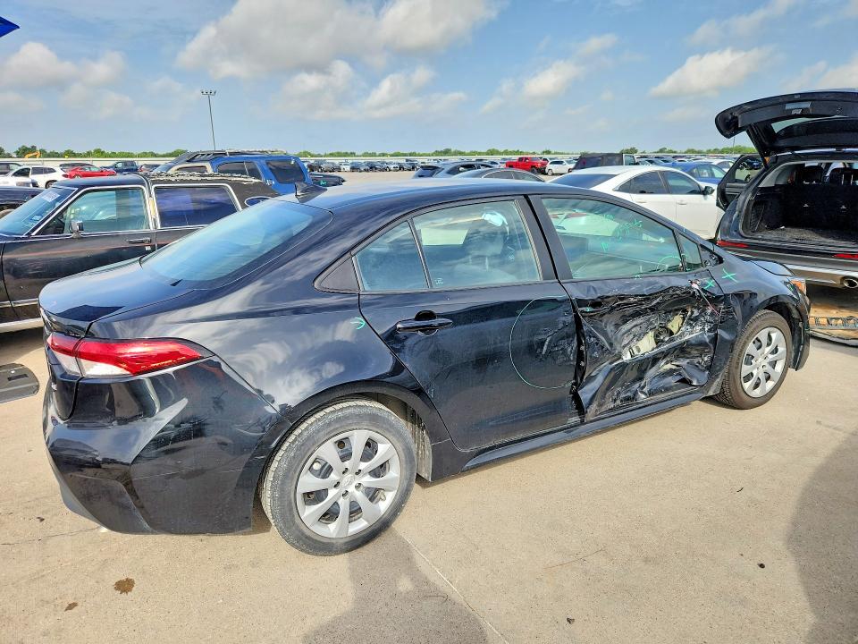 Photo 3 from auction – 2023 TOYOTA COROLLA with VIN 5YFB4MDEXPP015244