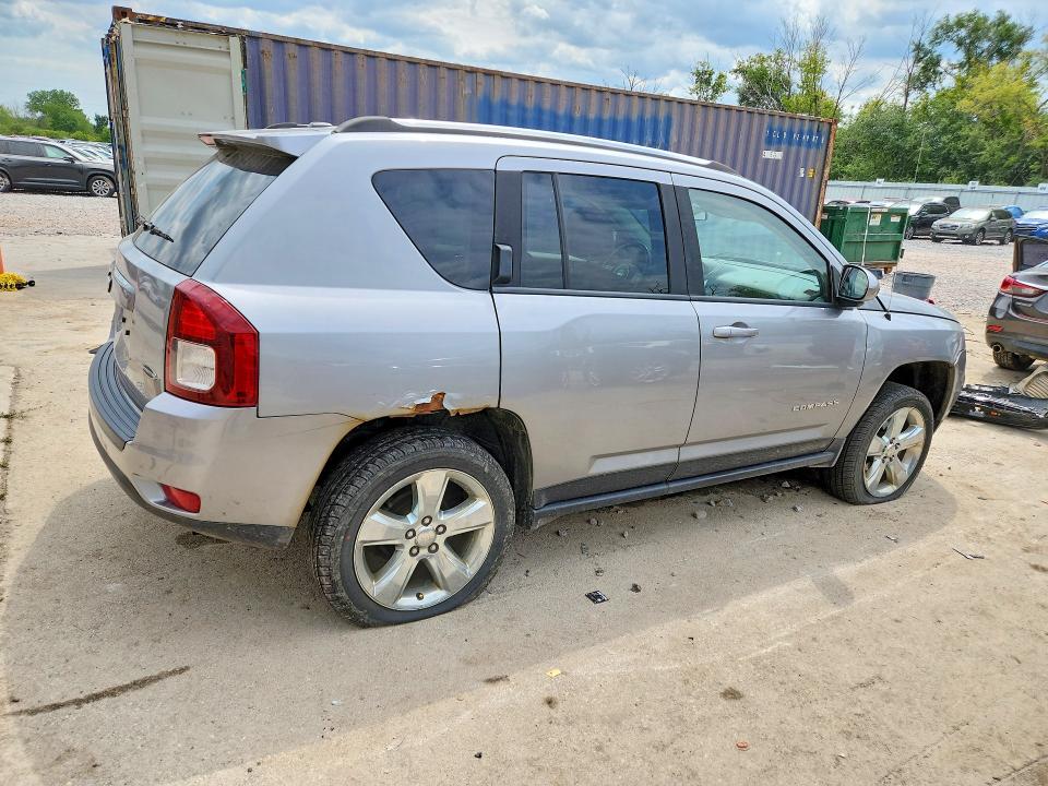 Photo 3 from auction – 2014 JEEP COMPASS with VIN 1C4NJDEB5ED762213