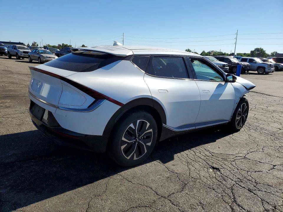 Photo 3 from auction – 2024 KIA EV6 with VIN KNDC3DLC4R5622733