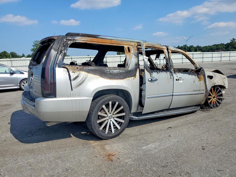 Photo 3 from auction – 2010 CADILLAC ESCALADE with VIN 1GYUKHEF8AR160061