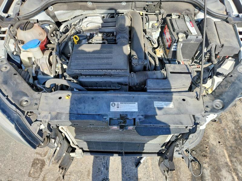 Photo 11 from auction – 2017 VOLKSWAGEN JETTA with VIN 3VW2B7AJ1HM352996