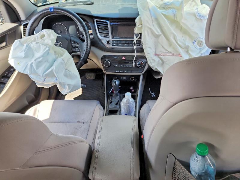 Photo 8 from auction – 2017 HYUNDAI TUCSON with VIN KM8J3CA46HU522758