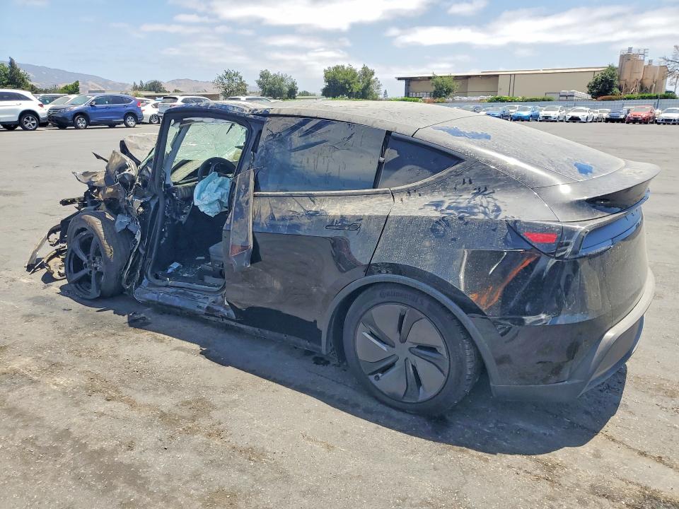 Photo 2 from auction – 2026 TESLA MODEL Y with VIN 7SAYGDEEXTF388129
