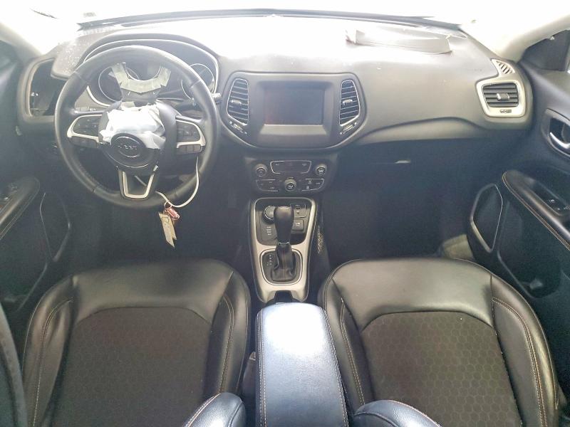 Foto 8 de la subasta – 2020 JEEP COMPASS con VIN 3C4NJDBB3LT124229
