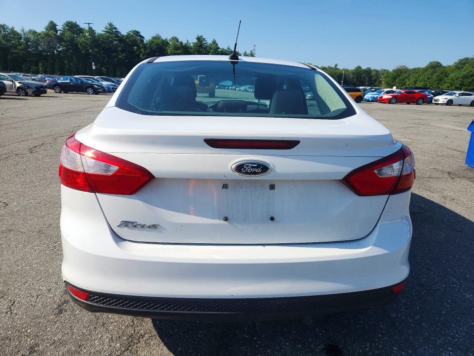 Photo 6 from auction – 2014 FORD FOCUS with VIN 1FADP3E25EL145457