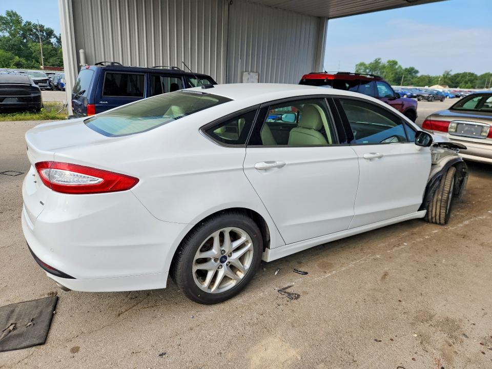 Photo 3 from auction – 2016 FORD FUSION with VIN 3FA6P0H79GR122167