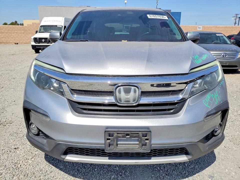 Foto 5 de la subasta – 2019 HONDA PILOT con VIN 5FNYF6H32KB097984