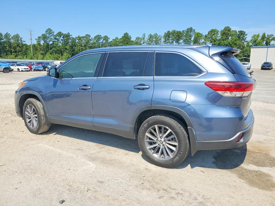 Photo 2 from auction – 2019 TOYOTA HIGHLANDER with VIN 5TDJZRFH4KS920614