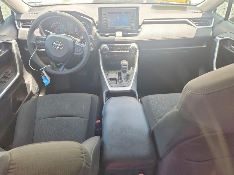 Photo 8 from auction – 2021 TOYOTA RAV4 with VIN 2T3W1RFV5MC104050