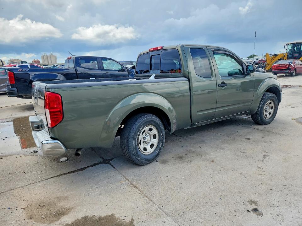 Photo 3 from auction – 2005 NISSAN FRONTIER with VIN 1N6BD06T75C422168