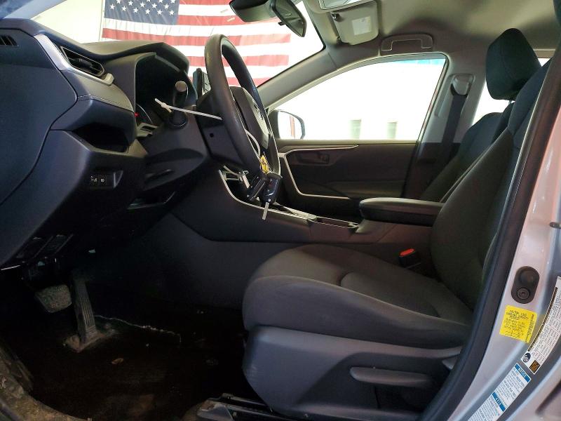 Photo 7 from auction – 2021 TOYOTA RAV4 with VIN JTMF1RFV1MD079224