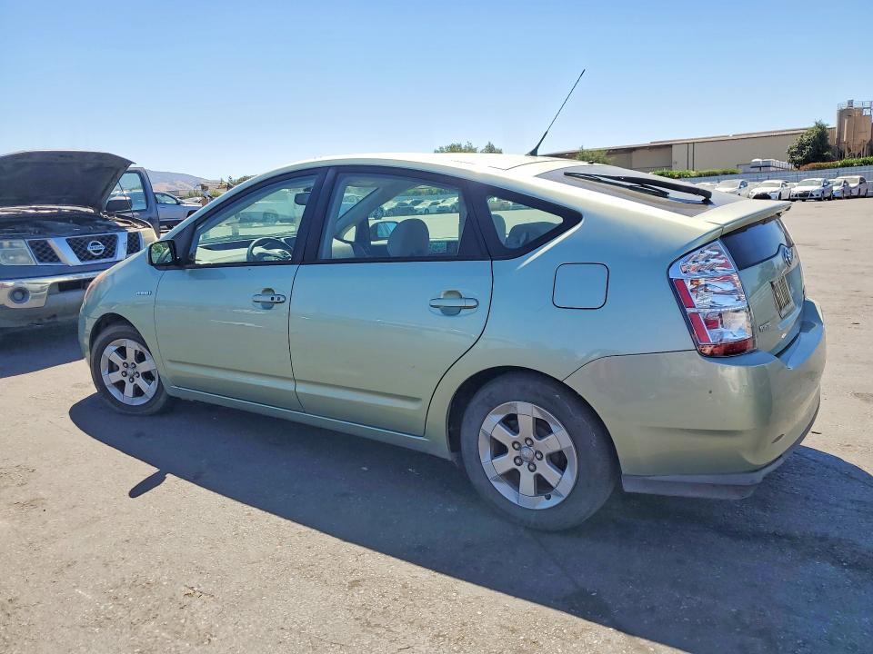 Photo 2 from auction – 2006 TOYOTA PRIUS with VIN JTDKB20U867523901