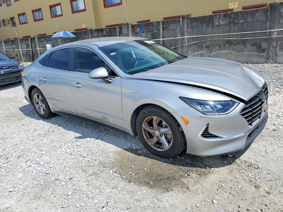 Photo 4 from auction – 2021 HYUNDAI SONATA with VIN 5NPEG4JA3MH093685