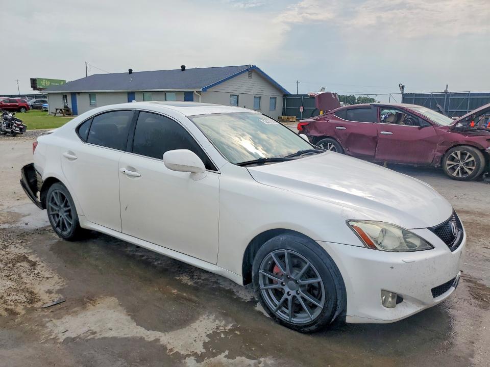 Photo 4 from auction – 2008 LEXUS IS with VIN JTHCK262485023449