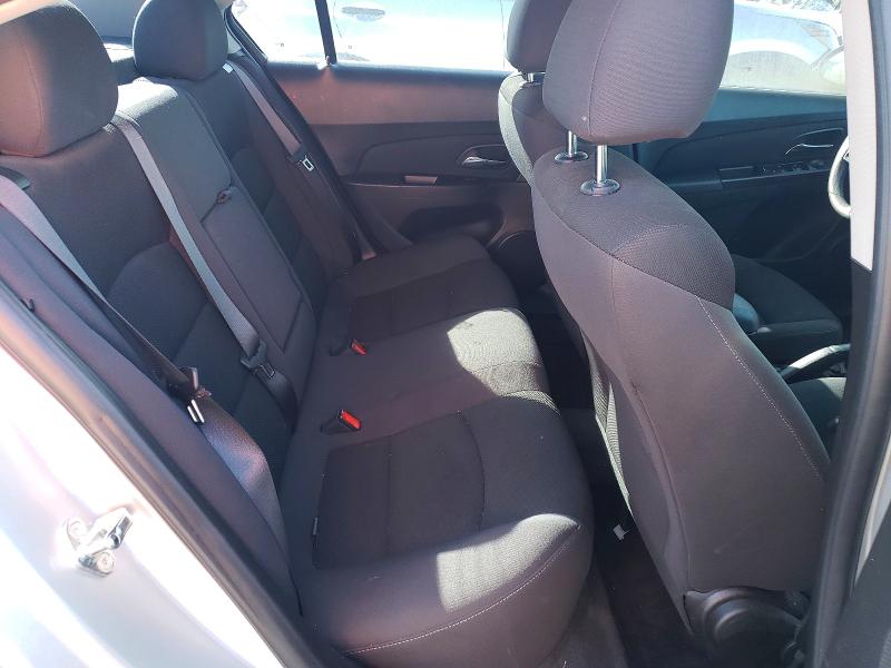 Photo 10 from auction – 2015 CHEVROLET CRUZE with VIN 1G1PC5SB8F7243937