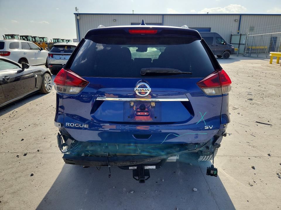 Photo 6 from auction – 2018 NISSAN ROGUE with VIN 5N1AT2MT5JC704640